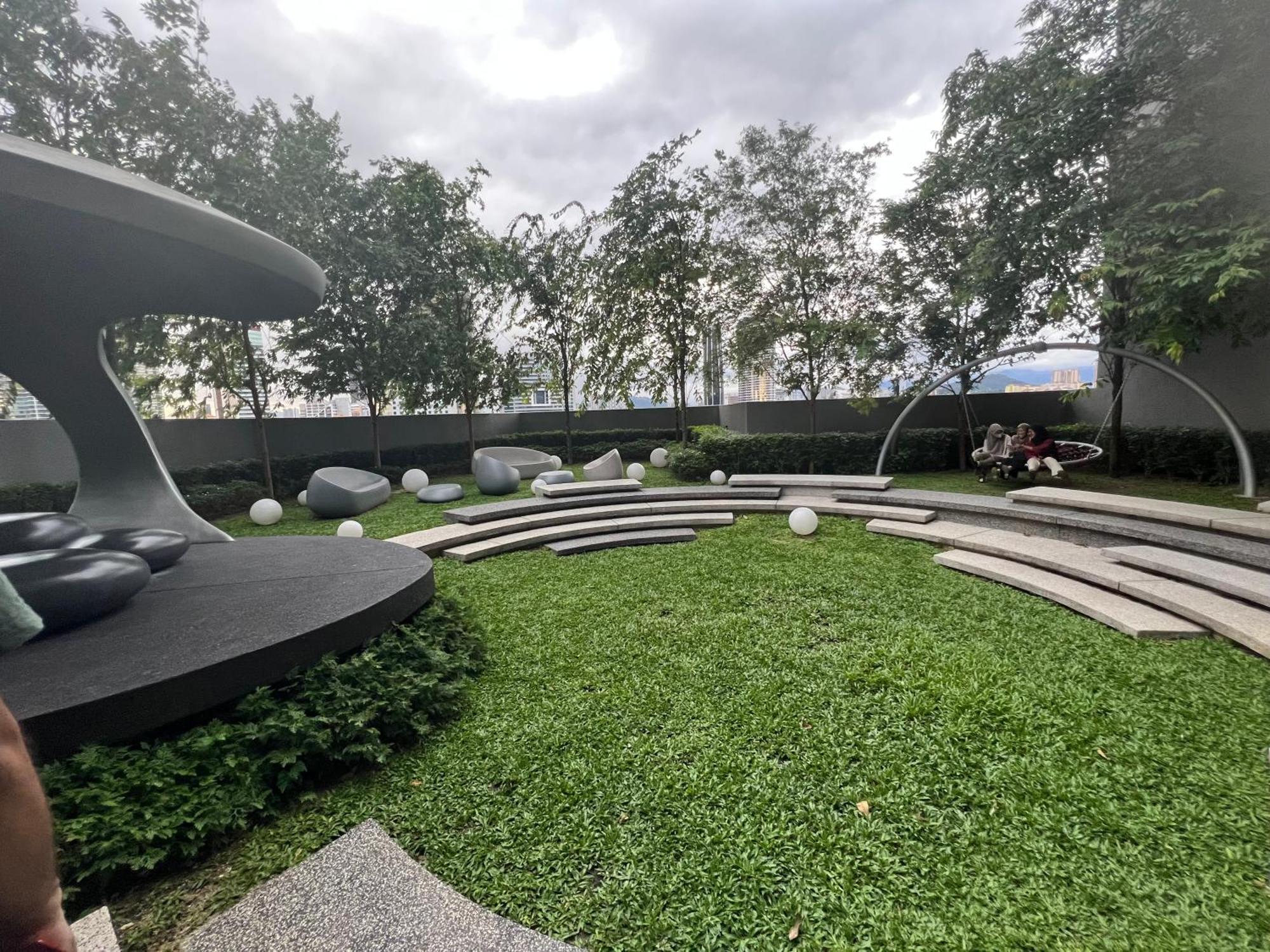Scarletz Suites Kuala Lumpur By City Center Exterior foto