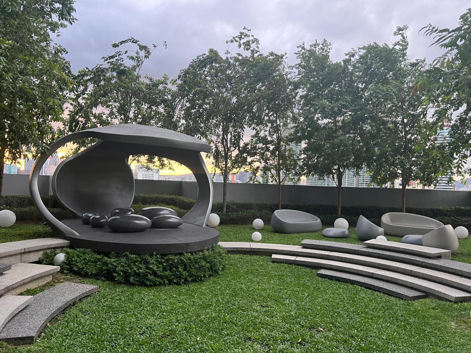 Scarletz Suites Kuala Lumpur By City Center Exterior foto